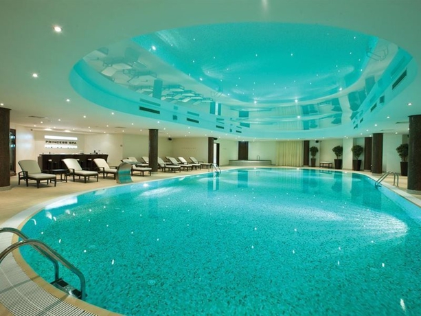 Imagen general del Hotel Crowne Plaza Minsk, An Ihg. Foto 10