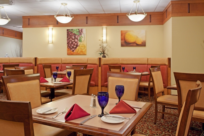 Imagen del bar/restaurante del Hotel Crowne Plaza Moncton-downtown, An Ihg. Foto 3