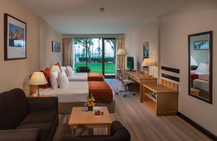 Imagen de la habitación del Hotel Crowne Plaza Muscat, An Ihg. Foto 11