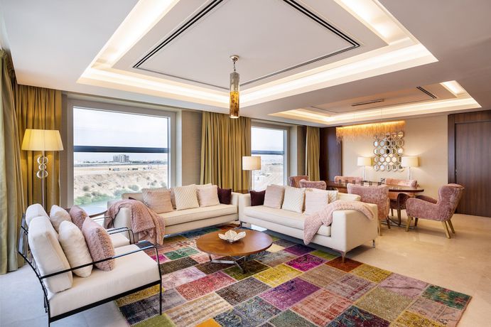 Imagen de la habitación del Hotel Crowne Plaza Muscat OCEC, An Ihg. Foto 10