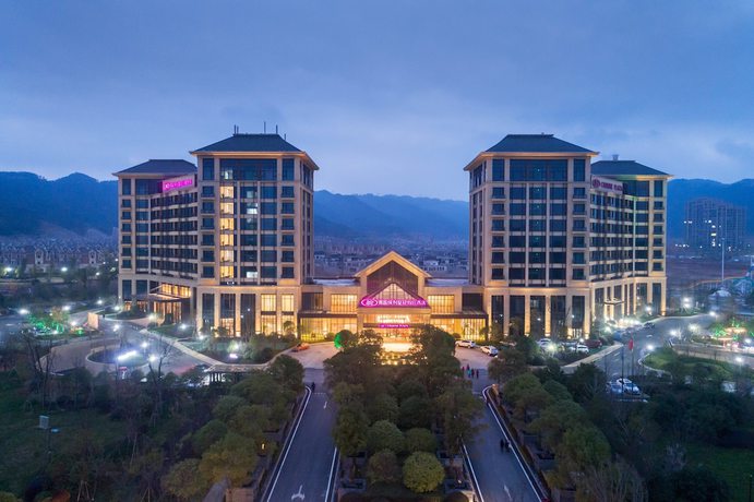 Imagen general del Hotel Crowne Plaza Nanchang Wanli, An Ihg. Foto 1