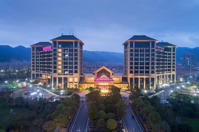 Imagen general del Hotel Crowne Plaza Nanchang Wanli. Foto 1