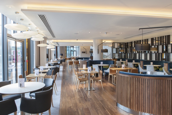 Imagen del bar/restaurante del Hotel Crowne Plaza Newcastle - Stephenson Quarter, An Ihg. Foto 3