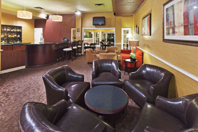 Imagen de los interiores del Hotel Crowne Plaza Oklahoma City. Foto 7