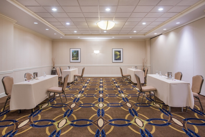 Imagen de los interiores del Hotel Crowne Plaza Old Town Alexandria. Foto 8