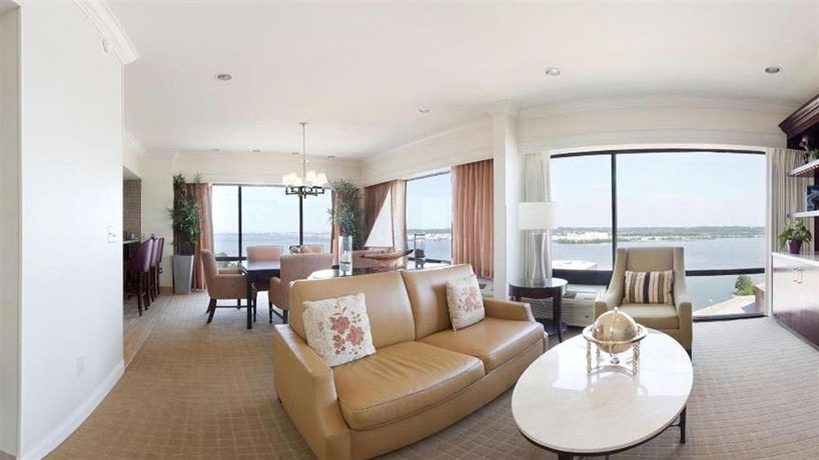 Imagen de los interiores del Hotel Crowne Plaza Old Town Alexandria. Foto 15