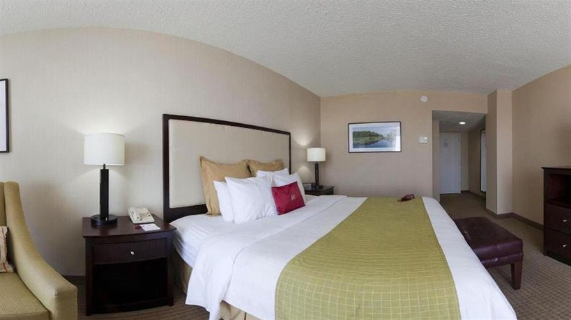 Imagen de la habitación del Hotel Crowne Plaza Old Town Alexandria. Foto 5