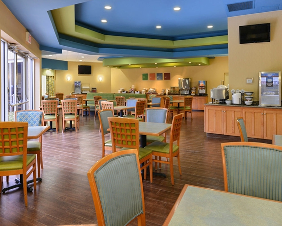 Imagen del bar/restaurante del Hotel Crowne Plaza Orlando - Lake Buena Vista , An Ihg. Foto 4