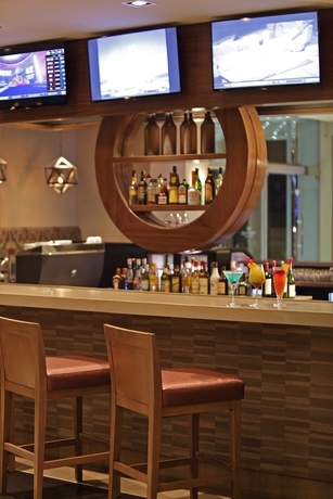 Imagen del bar/restaurante del Hotel Crowne Plaza Panama Airport. Foto 6
