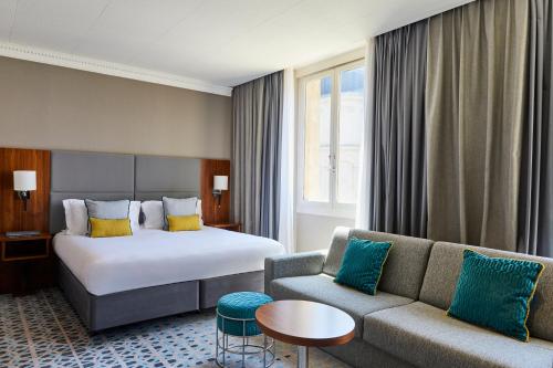 Imagen de la habitación del Hotel Crowne Plaza Paris Republique, by Ihg. Foto 4