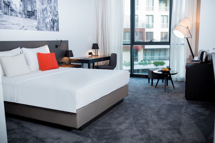 Imagen de la habitación del Hotel Crowne Plaza Podgorica by IHG. Foto 15