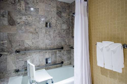 Imagen de la habitación del Hotel Crowne Plaza Providence-warwick (airport). Foto 5