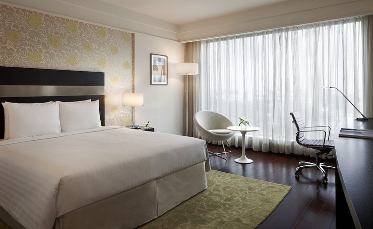 Imagen de la habitación del Hotel Crowne Plaza Pune City Centre, An Ihg. Foto 4