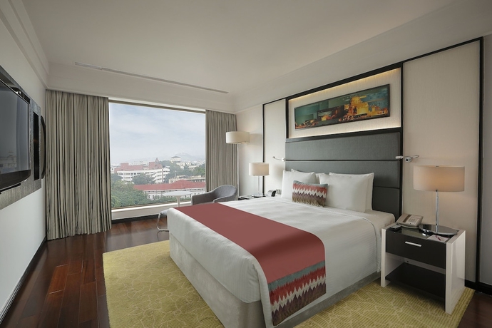 Imagen de la habitación del Hotel Crowne Plaza Pune City Centre, An Ihg. Foto 7