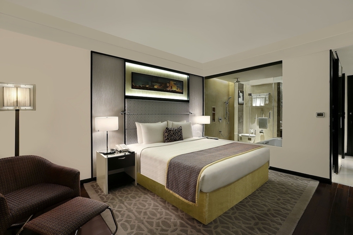 Imagen de la habitación del Hotel Crowne Plaza Pune City Centre, An Ihg. Foto 10