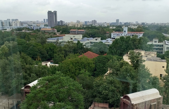 Imagen de la habitación del Hotel Crowne Plaza Pune City Centre, An Ihg. Foto 11