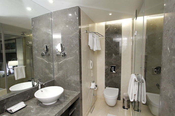 Imagen de la habitación del Hotel Crowne Plaza Pune City Centre, An Ihg. Foto 12