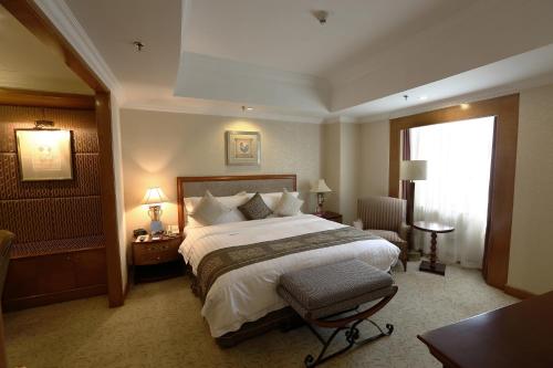 Imagen de la habitación del Hotel Crowne Plaza Qingdao, An Ihg. Foto 5