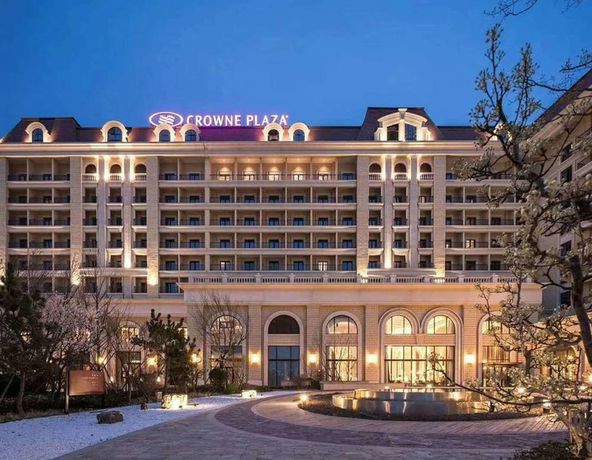Imagen de los exteriores del Hotel Crowne Plaza Qingdao Oriental Movie Metropolis, An Ihg. Foto 10