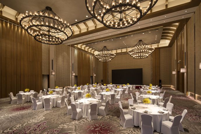 Imagen de los interiores del Hotel Crowne Plaza Qingdao Oriental Movie Metropolis, An Ihg. Foto 17