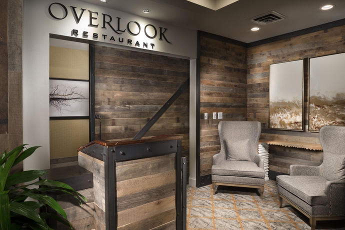 Imagen del bar/restaurante del Hotel Crowne Plaza Resort Asheville, An Ihg. Foto 8