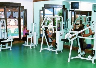 Imagen de los exteriores del Hotel Crowne Plaza Resort. Foto 5