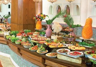 Imagen del bar/restaurante del Hotel Crowne Plaza Resort. Foto 4