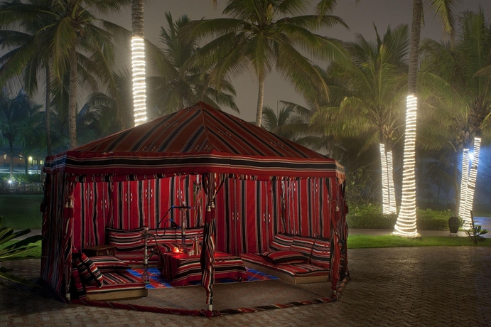 Imagen de los exteriores del Hotel Crowne Plaza Resort Salalah, An Ihg. Foto 8