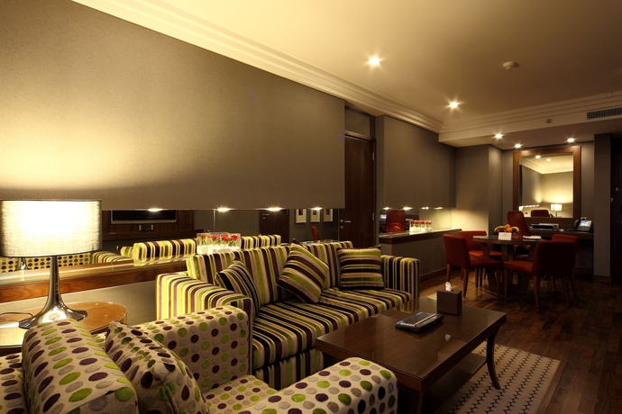 Imagen de la habitación del Hotel Crowne Plaza Riyadh Minhal, An Ihg. Foto 14