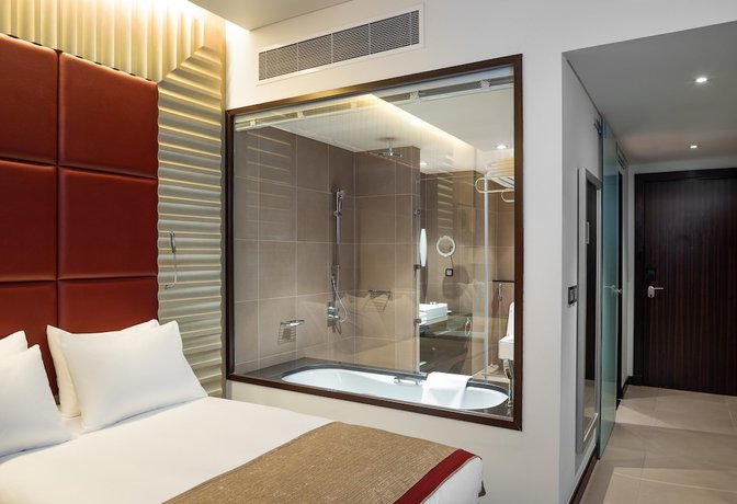 Imagen de la habitación del Hotel Crowne Plaza Riyadh RDC and Convention. Foto 3