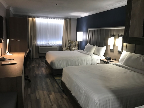 Imagen de la habitación del Hotel Crowne Plaza Saint John Harbour View, An Ihg. Foto 12