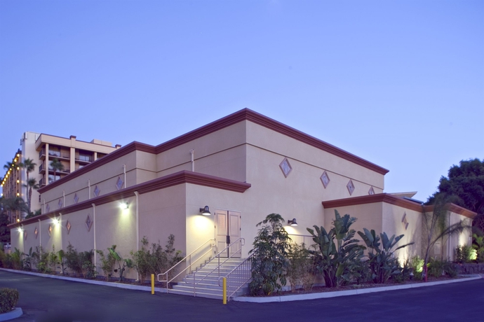 Imagen de los exteriores del Hotel Crowne Plaza San Diego - Mission Valley, An Ihg. Foto 3