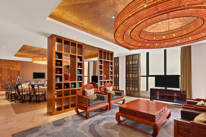 Imagen del bar/restaurante del Hotel Crowne Plaza Sanya City Center, An Ihg. Foto 3