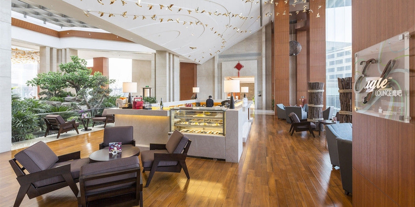 Imagen del bar/restaurante del Hotel Crowne Plaza Shanghai Anting, An Ihg. Foto 3