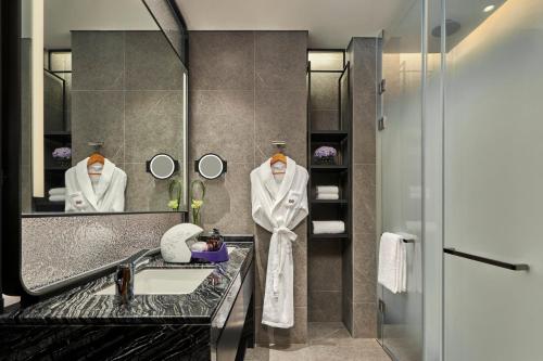 Imagen de la habitación del Hotel Crowne Plaza Shanghai Snow World, an IHG. Foto 12