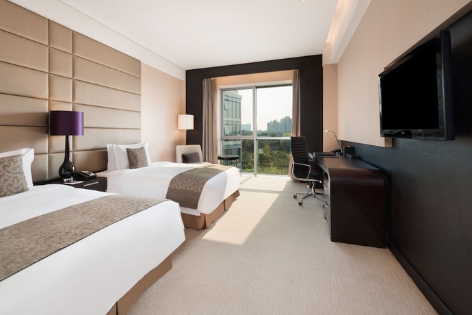 Imagen de la habitación del Hotel Crowne Plaza Shanghai Xiayang Lake, An Ihg. Foto 6