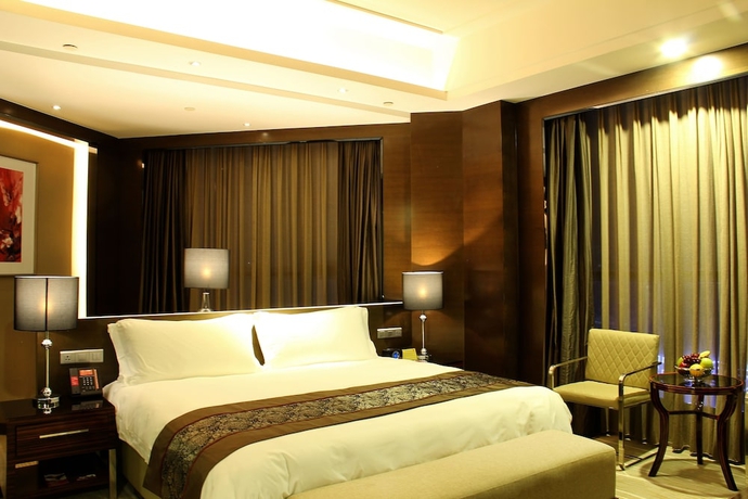 Imagen de la habitación del Hotel Crowne Plaza Shenzhen Longgang City Centre, An Ihg. Foto 5