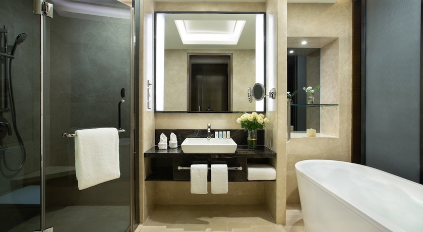 Imagen de la habitación del Hotel Crowne Plaza Shenzhen Longgang City Centre, An Ihg. Foto 11