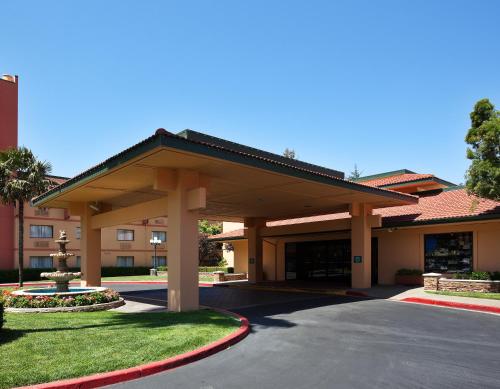 Imagen general del Hotel Crowne Plaza Silicon Valley North - Union City, an IHG. Foto 5