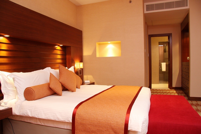 Imagen de la habitación del Hotel Crowne Plaza Sohar, An Ihg. Foto 10