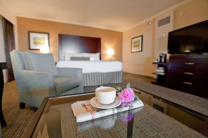 Imagen de los interiores del Hotel Crowne Plaza St. Louis Airport. Foto 8