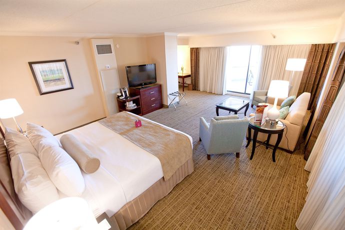 Imagen de los interiores del Hotel Crowne Plaza St. Louis Airport. Foto 11