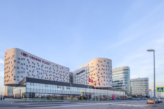 Imagen de los exteriores del Hotel Crowne Plaza St. Petersburg Airport, An Ihg. Foto 11