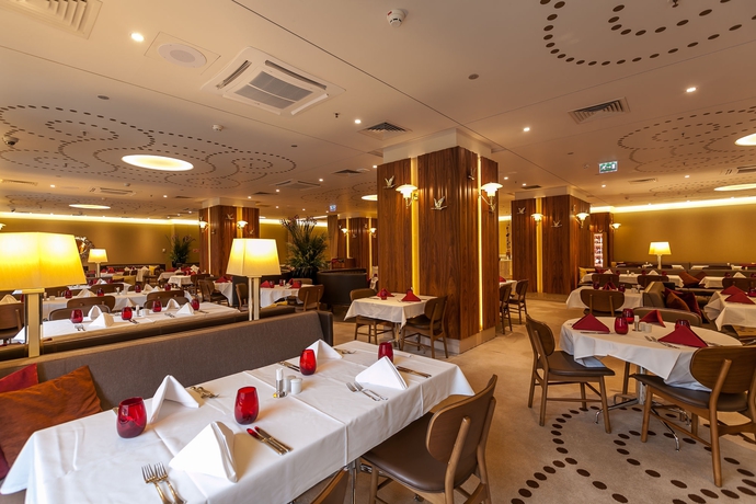 Imagen del bar/restaurante del Hotel Crowne Plaza St. Petersburg - Ligovsky, An Ihg. Foto 2