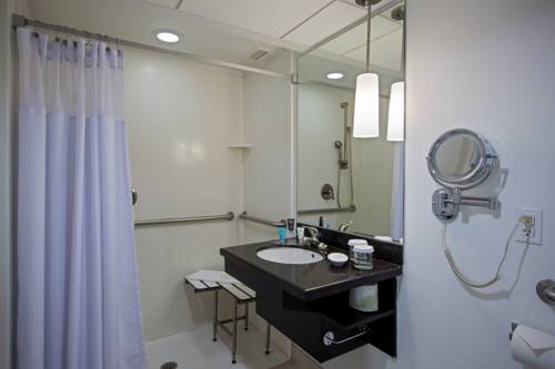 Imagen de la habitación del Hotel Crowne Plaza Suffern-mahwah. Foto 6