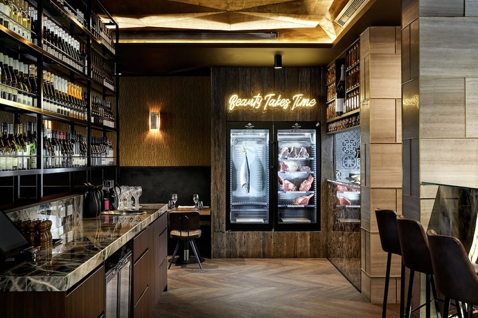 Imagen del bar/restaurante del Hotel Crowne Plaza Sydney Burwood, An Ihg. Foto 2
