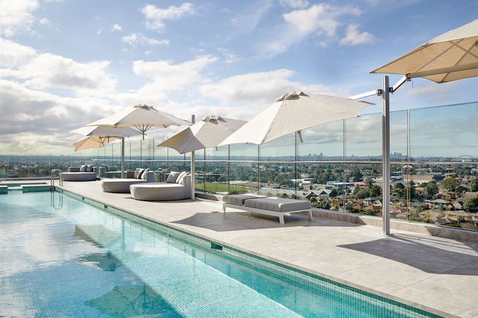 Imagen de la piscina del Hotel Crowne Plaza Sydney Burwood, An Ihg. Foto 20