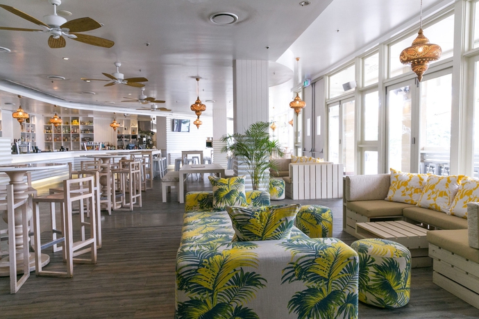 Imagen del bar/restaurante del Hotel Crowne Plaza Sydney Coogee Beach, An Ihg. Foto 3