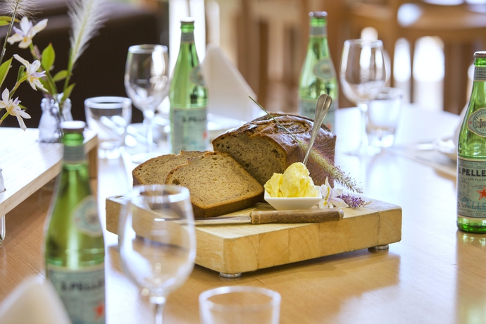 Imagen del bar/restaurante del Hotel Crowne Plaza Sydney Macquarie Park by IHG. Foto 3