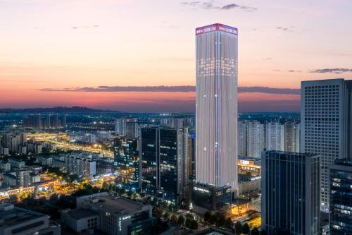 Imagen general del Hotel Crowne Plaza Taizhou City Center, an IHG. Foto 5